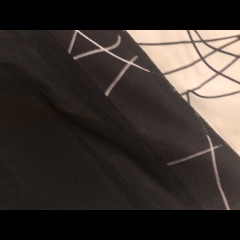 Fabletics Brogan Legging With Mesh, Size M - image 3